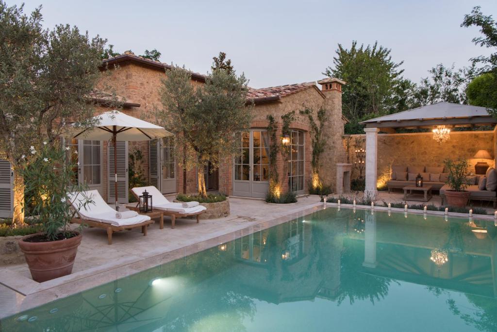 Borgo Santo Pietro Toscana con Piscina Privata in Camera