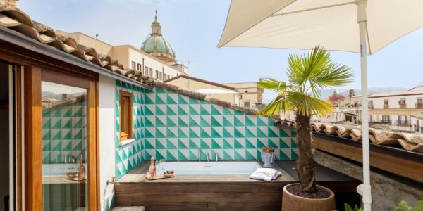 Camera Hotel Sui Tetti di Balarm Boutique Rooms Palermo con Piscina Privata in Terrazza