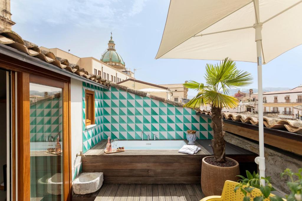 Camera Hotel Sui Tetti di Balarm Boutique Rooms Palermo con Piscina Privata in Terrazza
