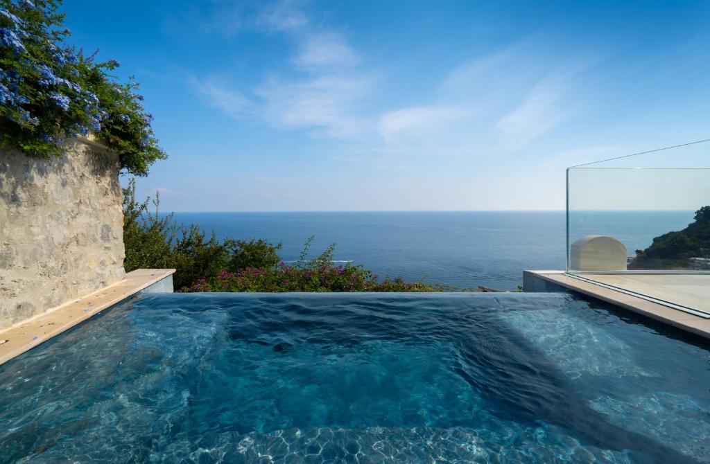 Hotel Borgo Santandrea Amalfi con Piscina in Camera
