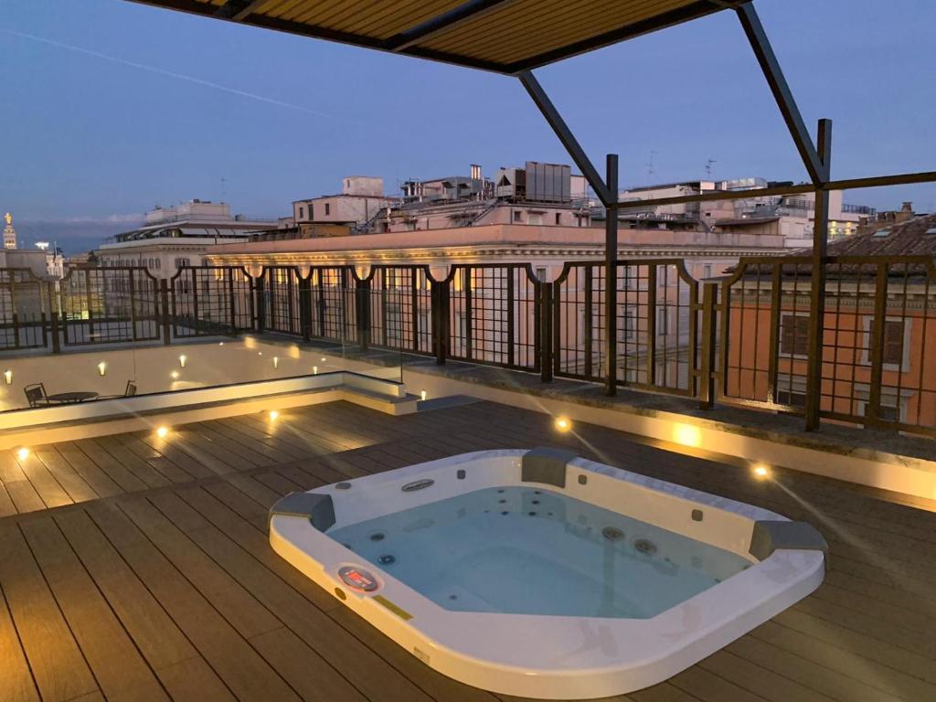 Hotel Genova Roma con Jacuzzi in Terrazza Hotel Genova Roma con Jacuzzi in Terrazza