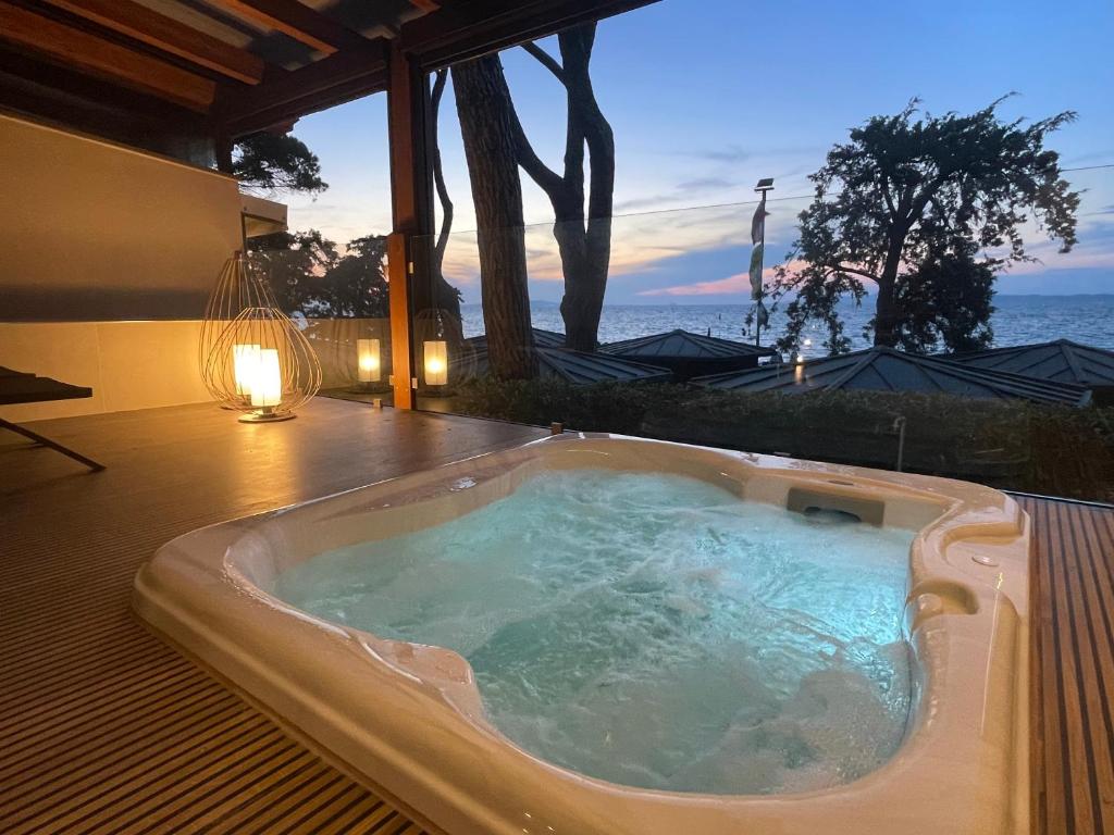 Hotel La Bussola Beach & Golf Toscana con Jacuzzi in Camera Vista Mare