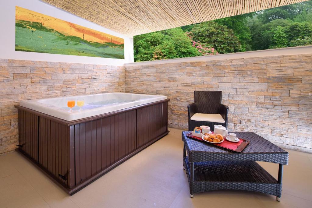 Jacuzzi Amalfi Suite Boutique Hotel Adults Only