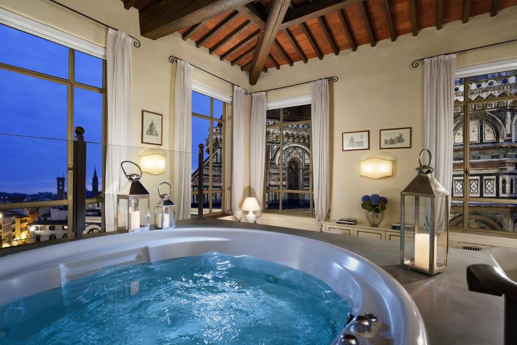 Palazzo Niccolini al Duomo Firenze con Jacuzzi in Camera