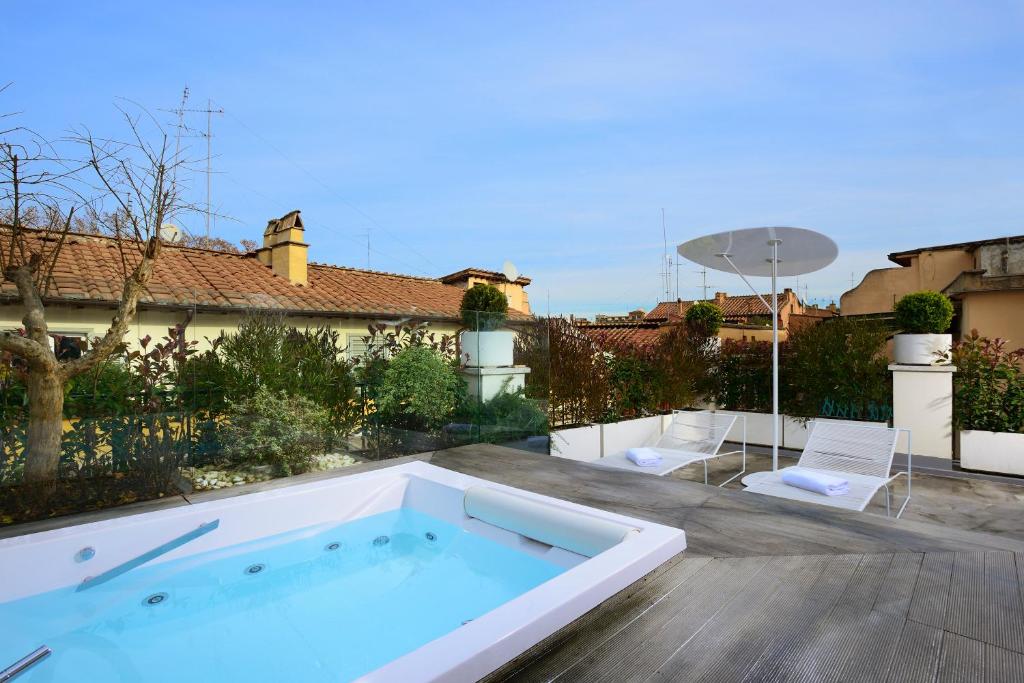 Relais Orso Roma con Piscina Idromassaggio in Terrazza Relais Orso Roma con Piscina Idromassaggio in Terrazza
