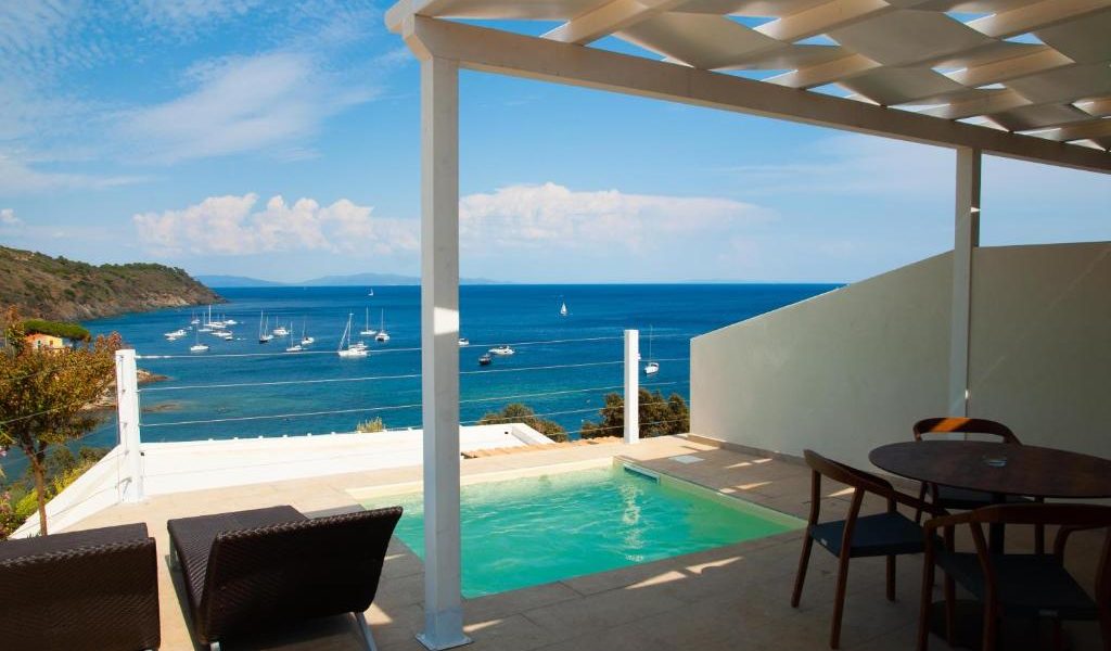 Resort Capo Bianco Toscana con Piscina Privata in Camera Vista Mare