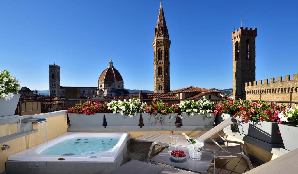 San Firenze Suites & Spa con Piscina Privata in Terrazza Firenze