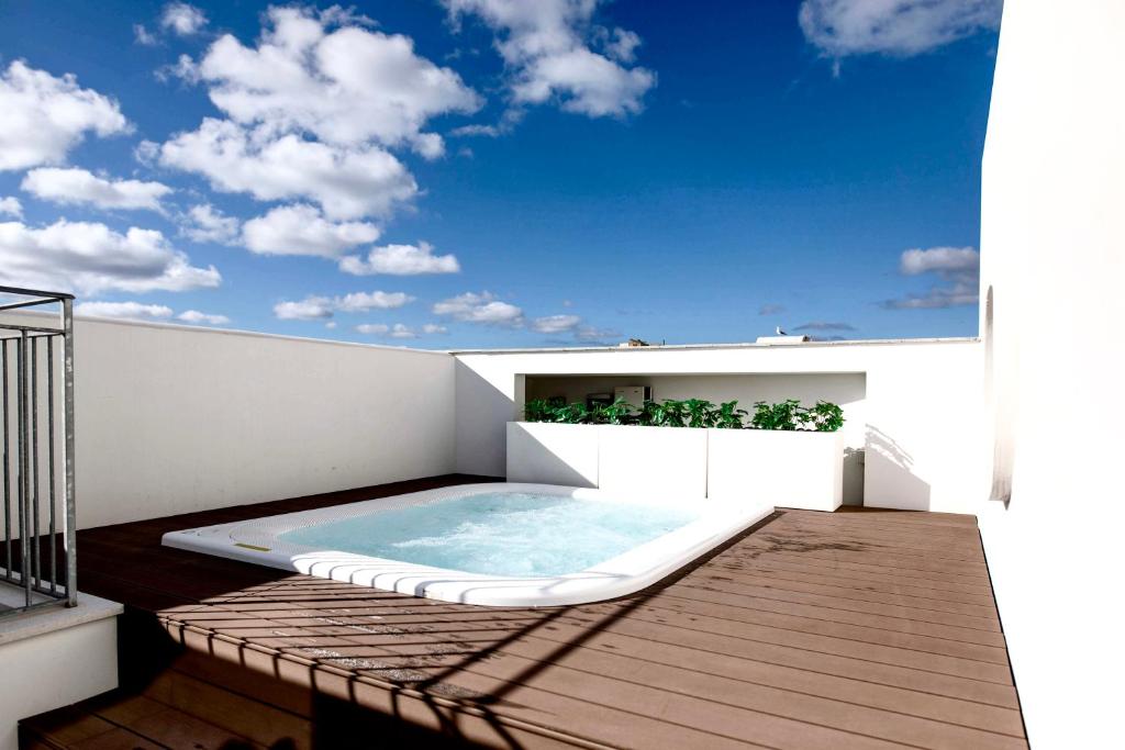 WeLive Trapani luxury apartments and pool con Piscina Privata in Camera